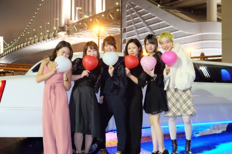 【11月22日】リムジンパーティー女子会プラン　池袋駅・学生・6名 (1)